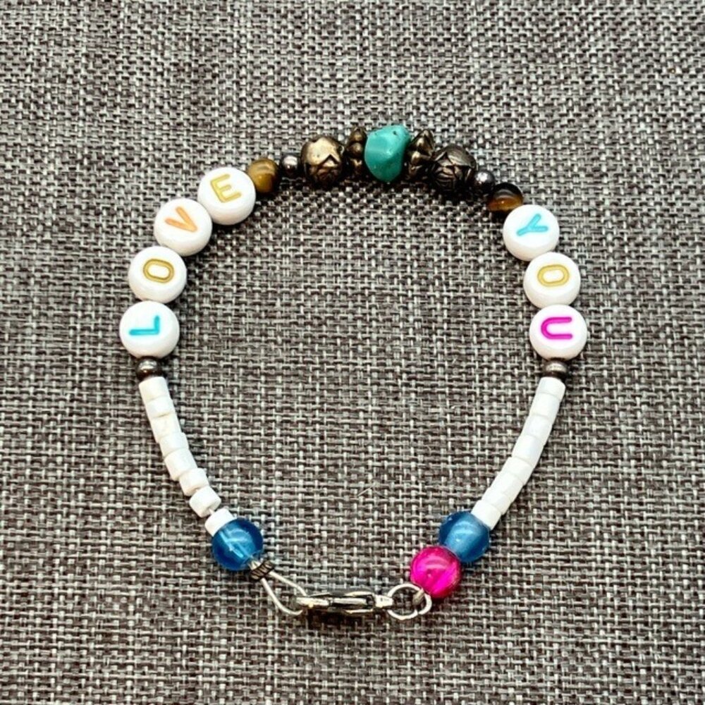 LOVE YOU Beaded Bracelet 6.5 In Letter Beads White Multicolor Retro Handmade